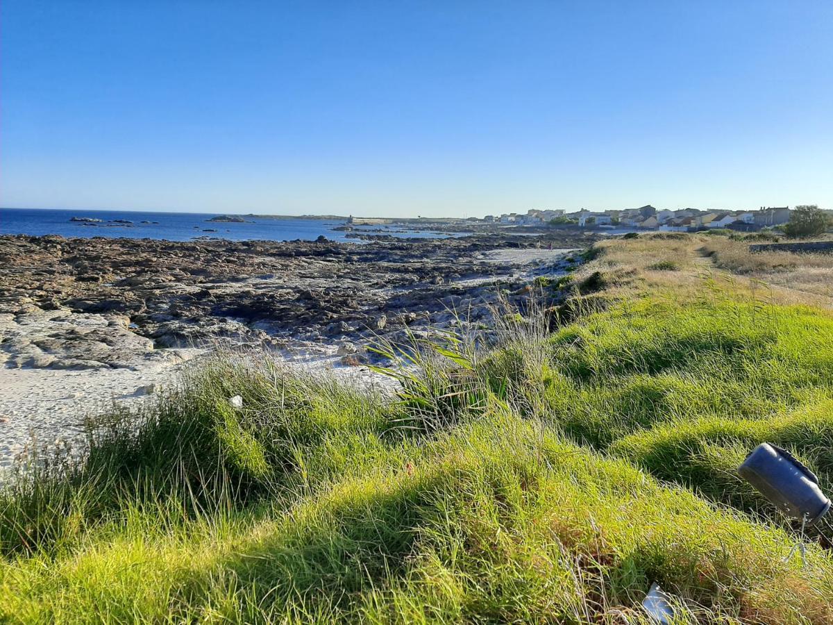 Dunas De Corrubedo Ribeira Exterior photo
